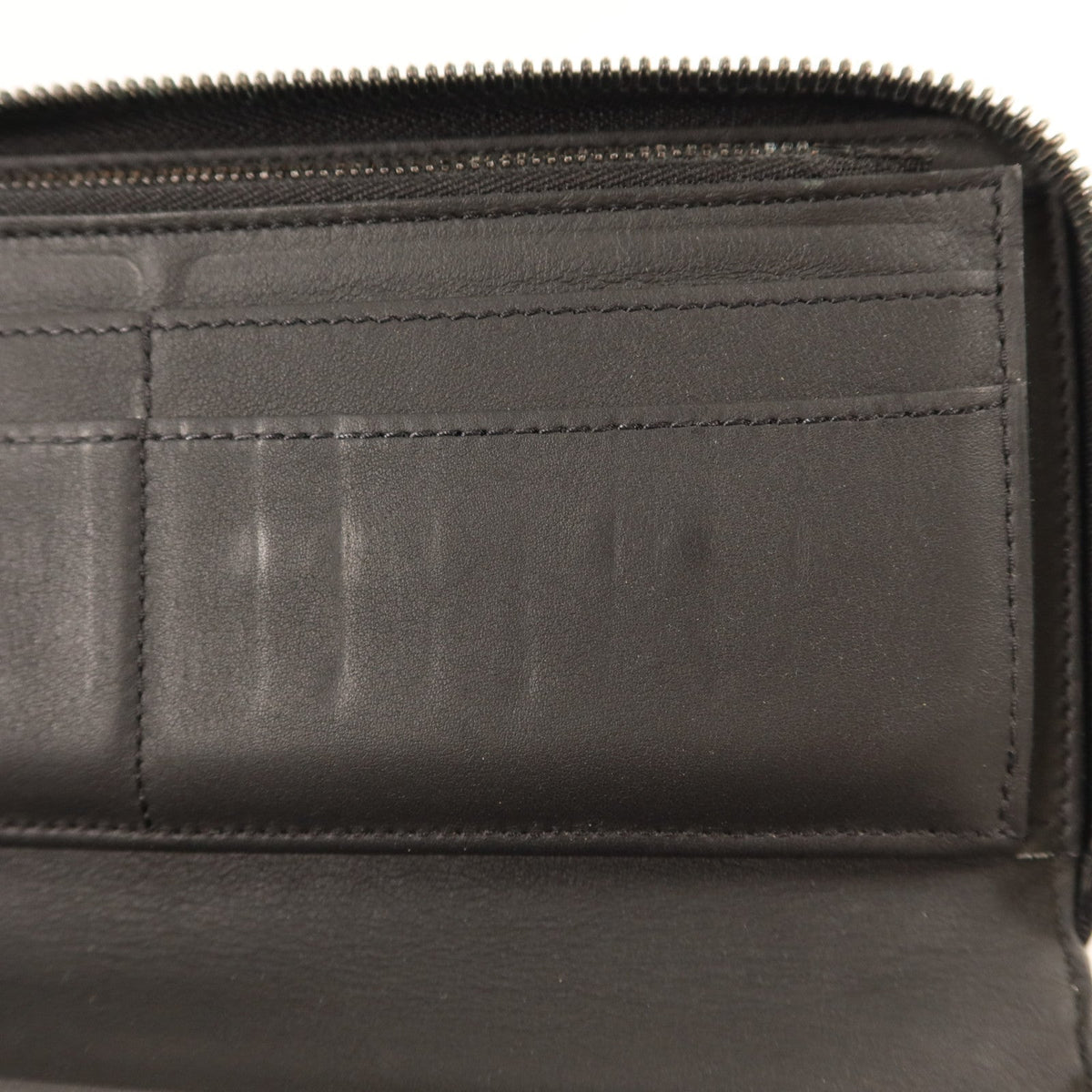 Louis Vuitton Zippy Vertical · Taurillon