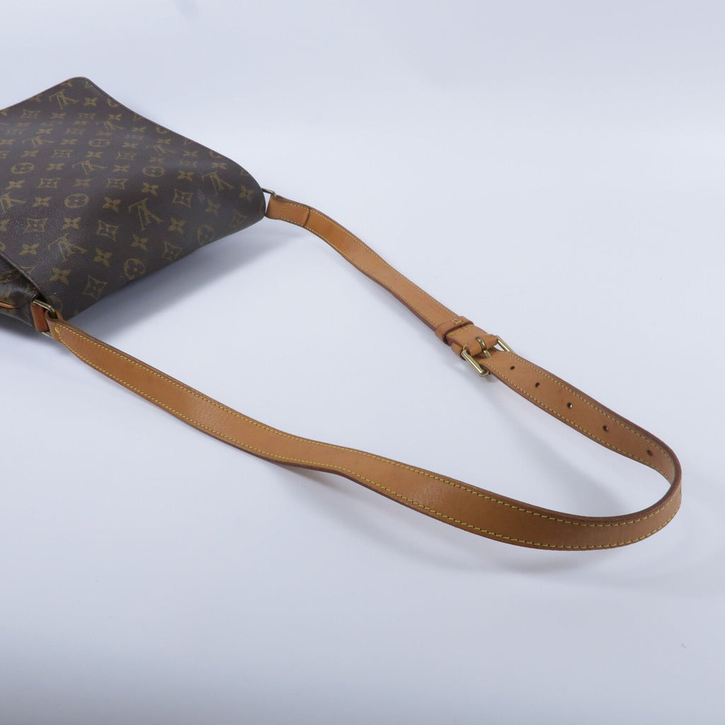 Louis Vuitton Musette · Monogram