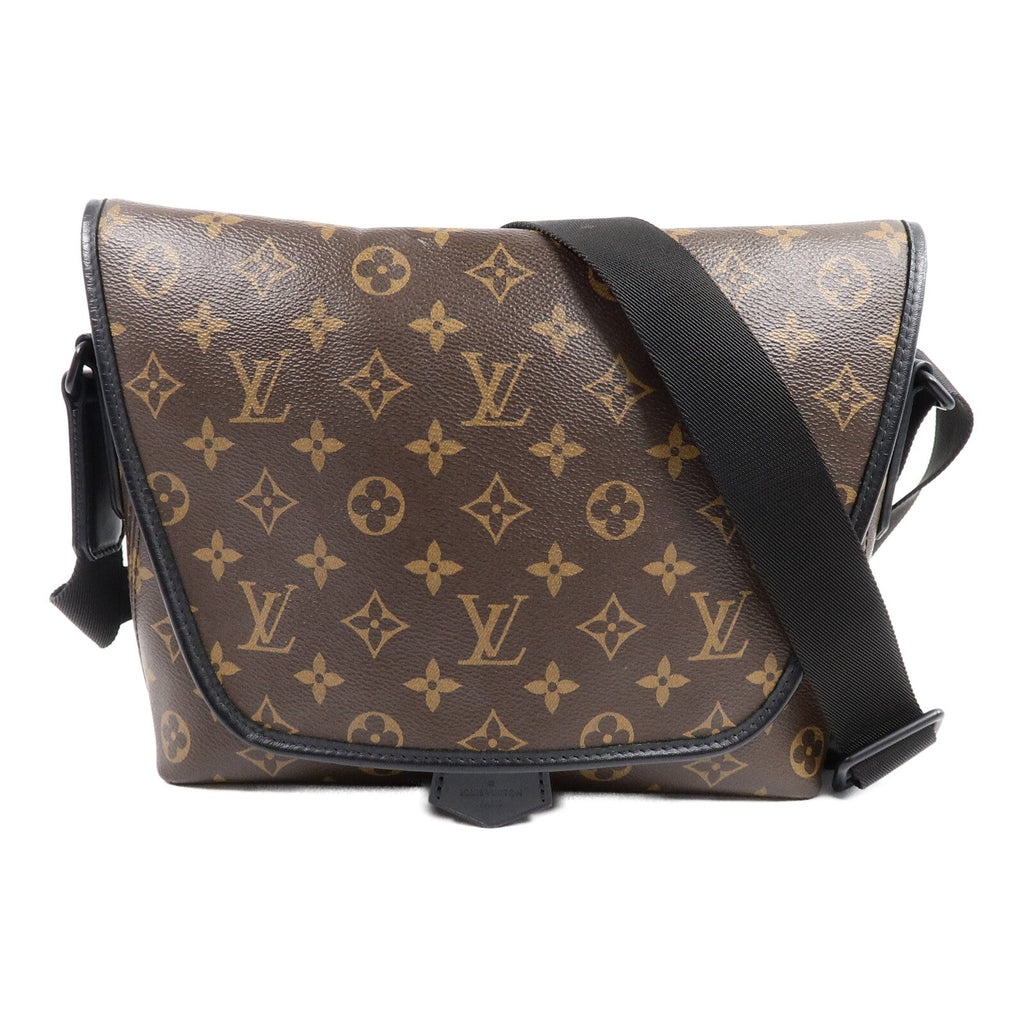 Louis Vuitton Messenger · Monogram Macassar