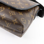 Louis Vuitton Messenger · Monogram Macassar