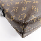 Louis Vuitton Messenger · Monogram Macassar