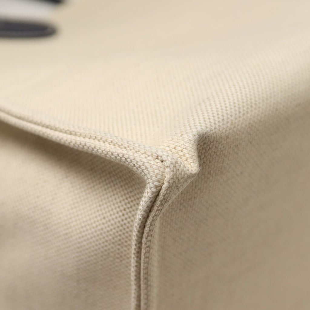 Gucci GG Tote · Coated Canvas