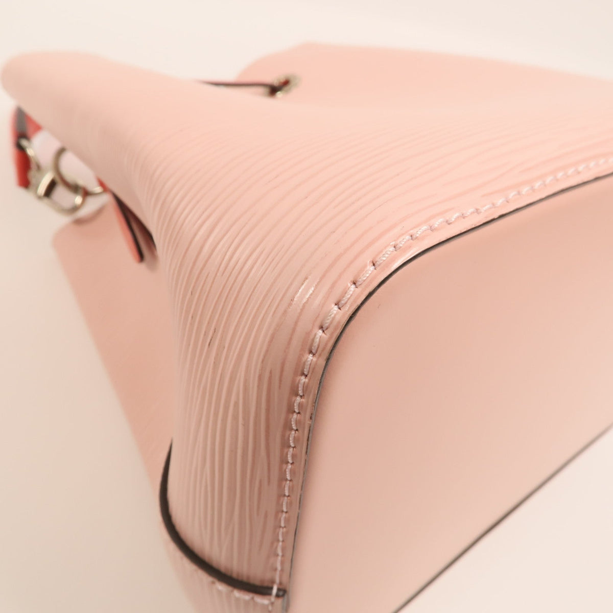 Louis Vuitton Neo Noe BB · Epi Leather