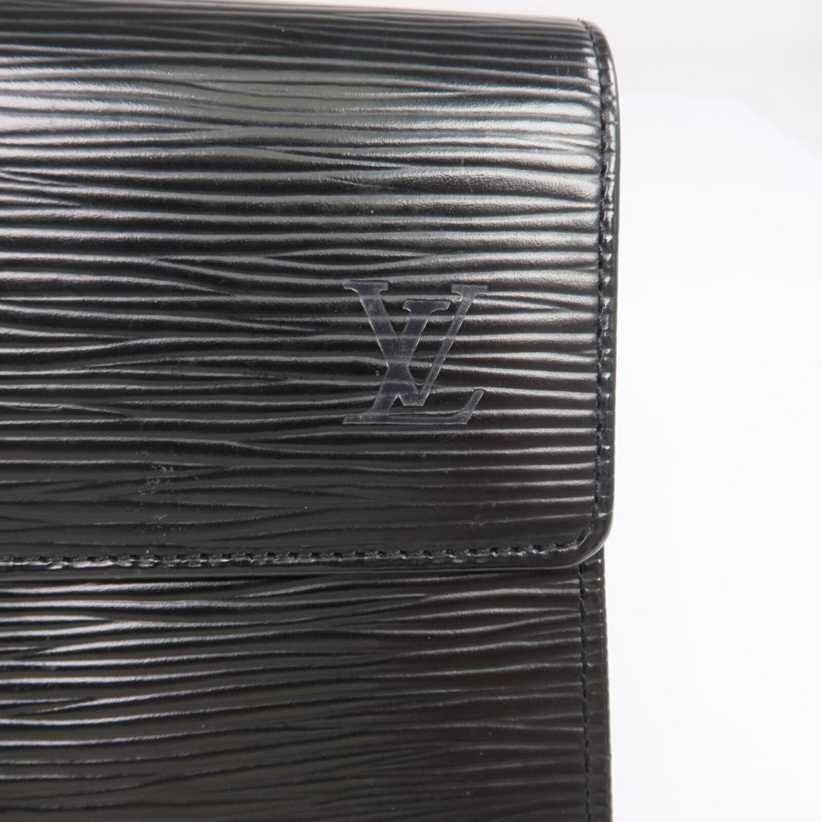 Louis Vuitton · Epi Leather Wallet