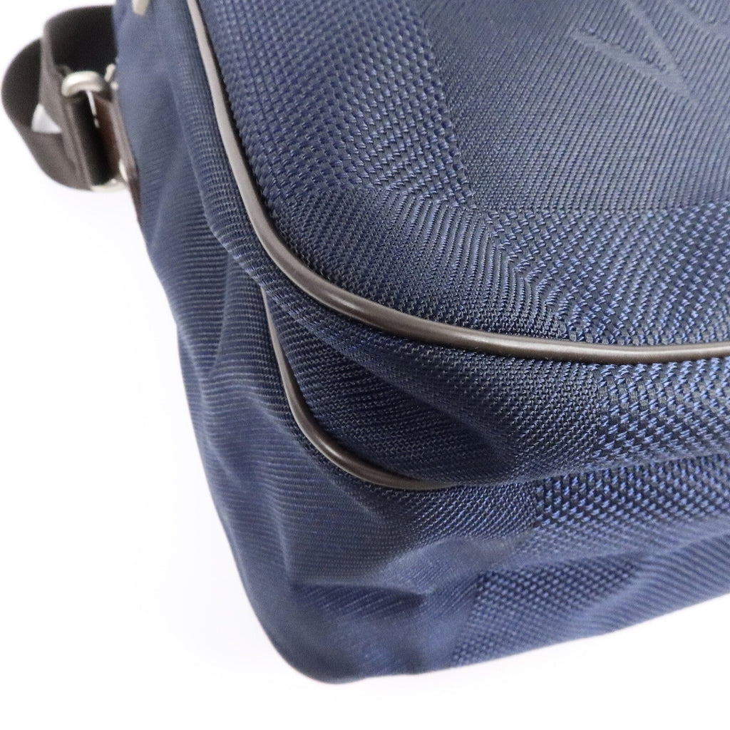 Louis Vuitton · Damier Geant