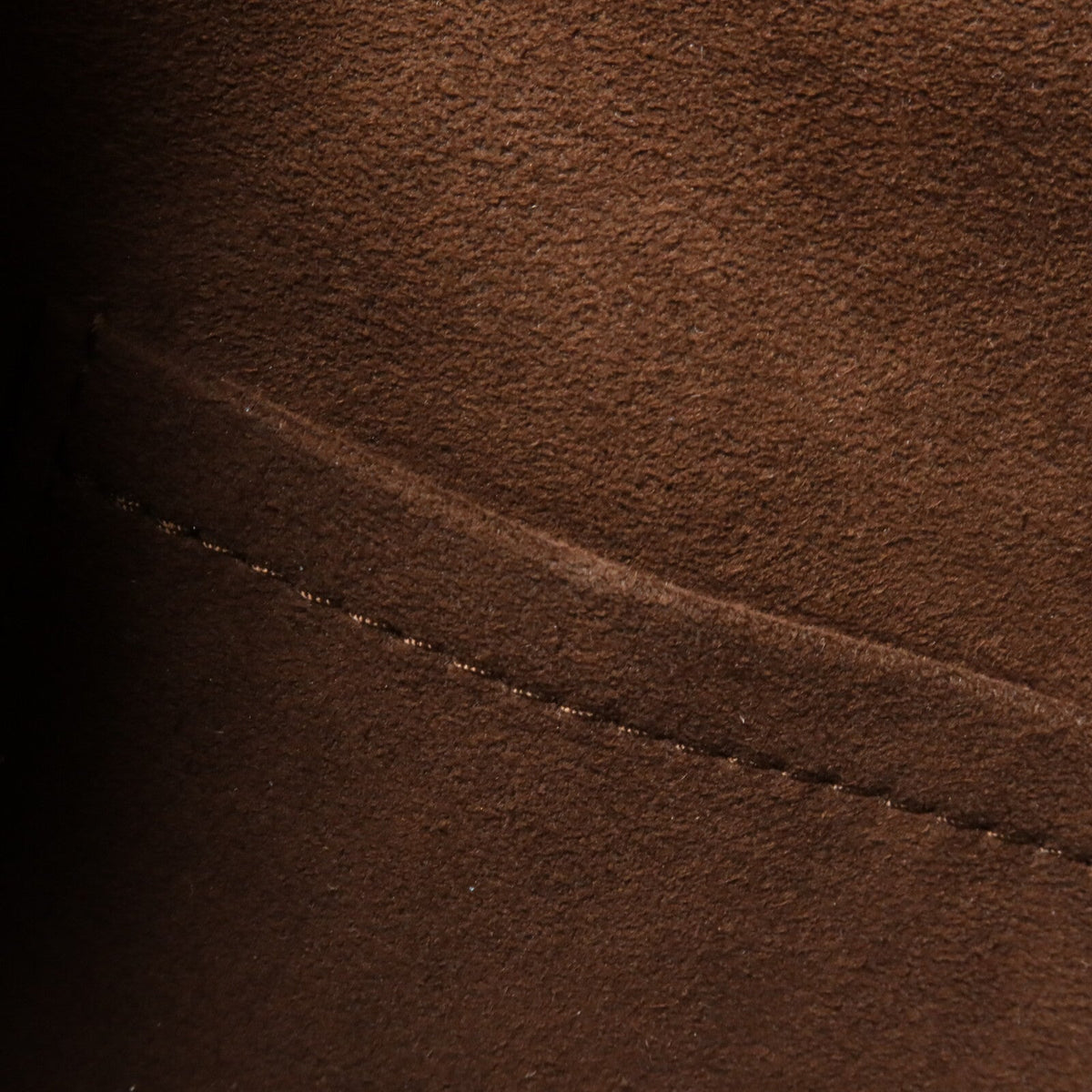 Louis Vuitton Cluny MM · Epi Leather