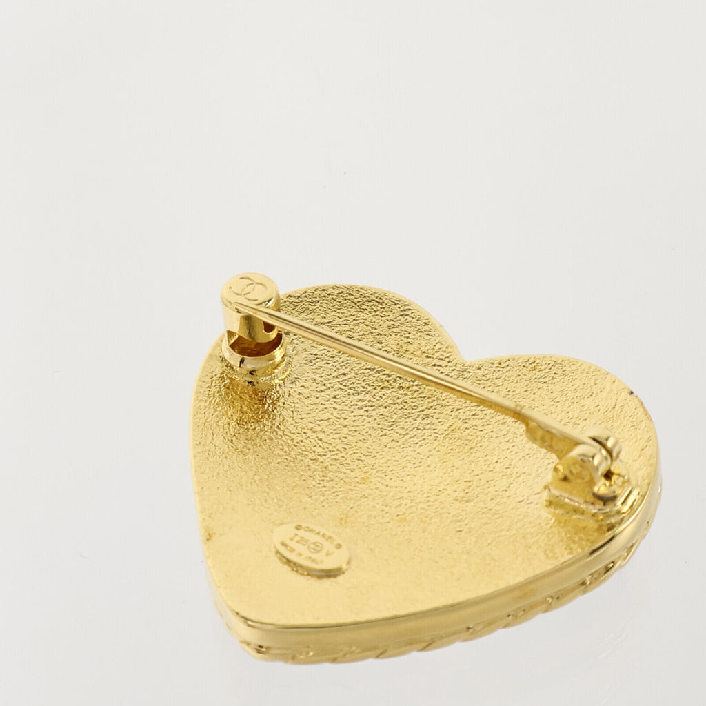 Chanel CC Brooch · Enamel · GHW
