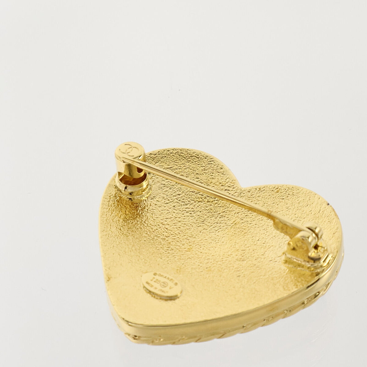Chanel CC Brooch · Enamel · GHW