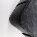 Gucci GG Supreme Messenger · Canvas