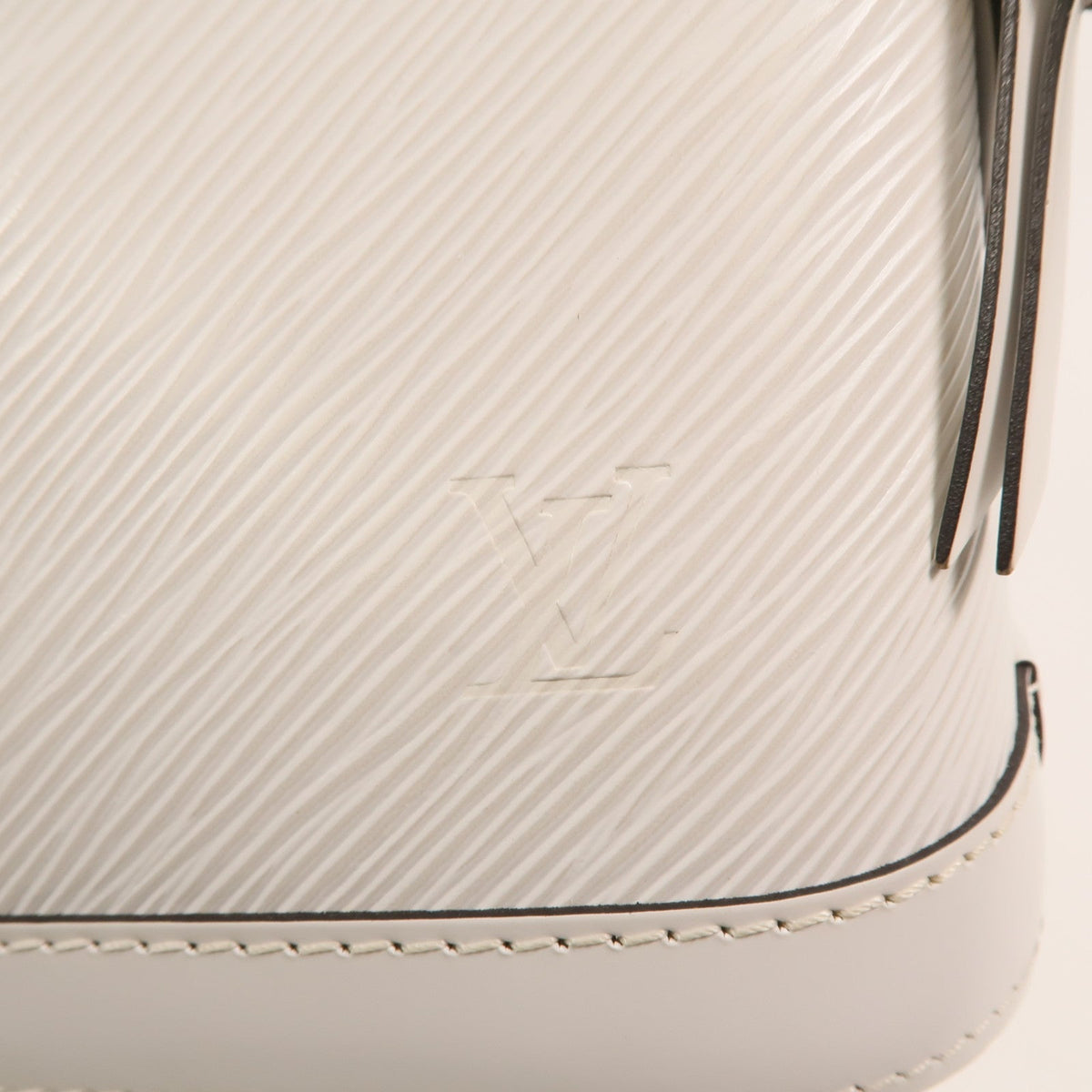 Louis Vuitton Alma BB · Epi Leather