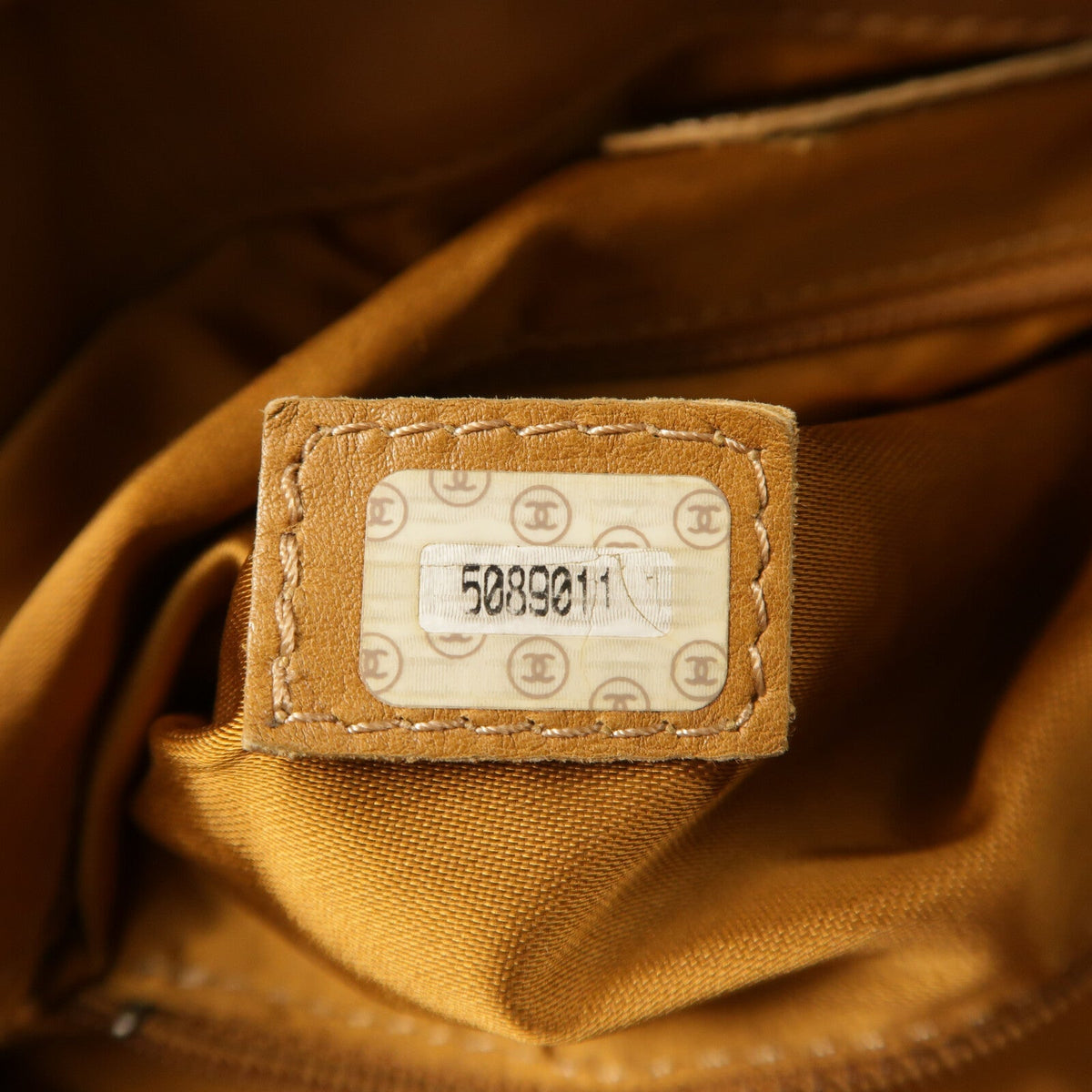 Chanel Vintage · Lambskin Hand Bag