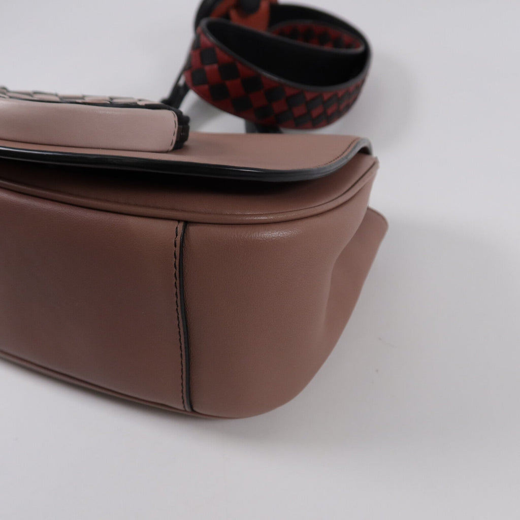 Bottega Veneta Luna · Calfskin