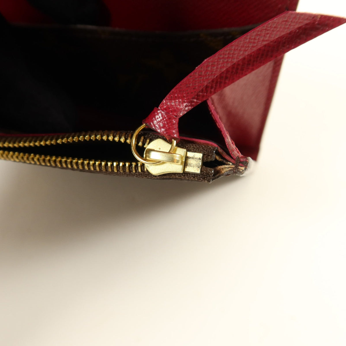 Louis Vuitton Sarah · Monogram Long Wallet