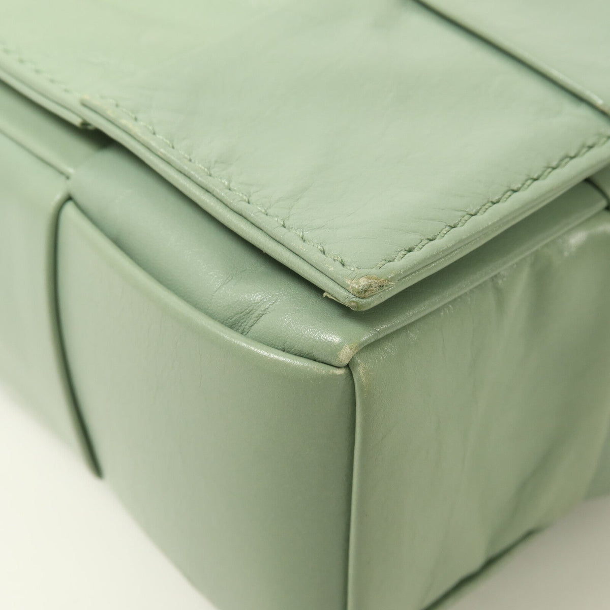 BOTTEGA VENETA Cassette · Calfskin