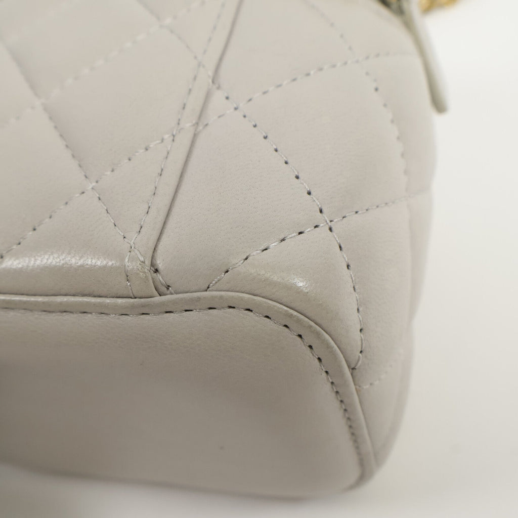 Chanel Vanity · Lambskin · Chain Shoulder