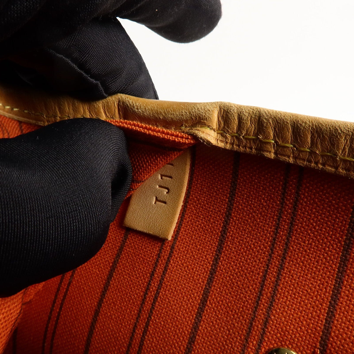 Louis Vuitton Neverfull MM · Monogram