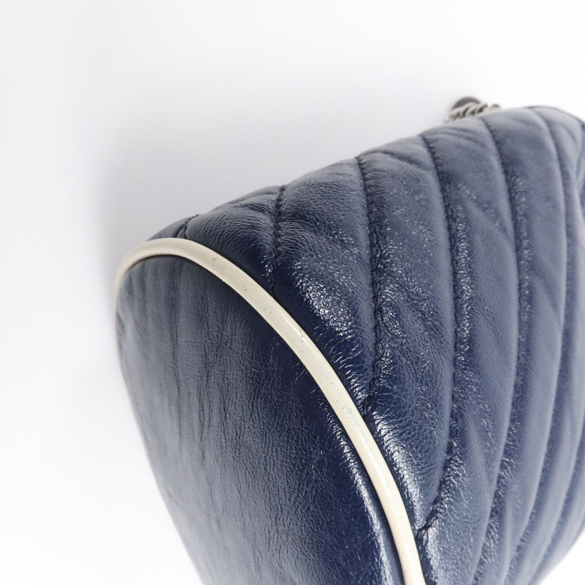 Gucci GG Marmont · Bucket Shoulder Bag