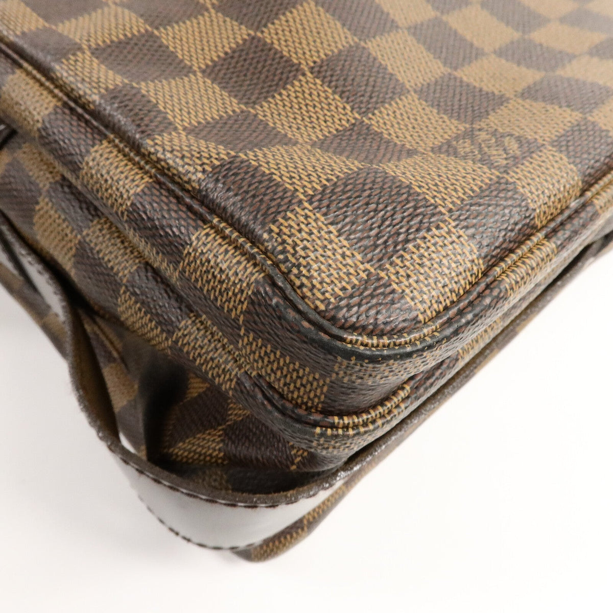 Louis Vuitton Naviglio · Damier Canvas