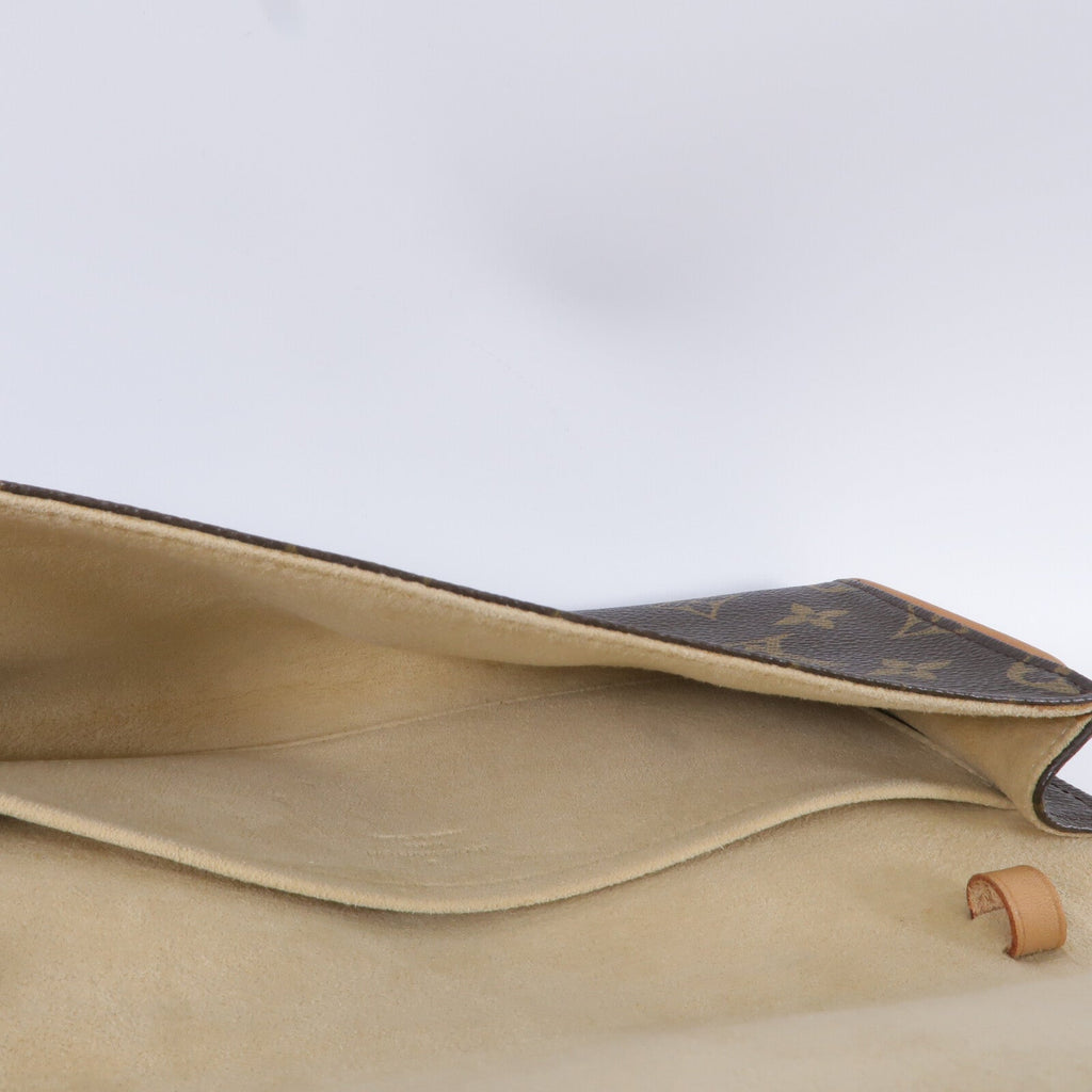 Louis Vuitton Pochette Twin GM · Monogram