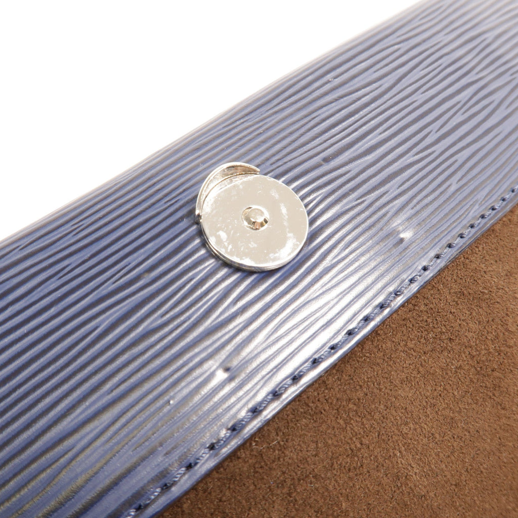 Louis Vuitton Cluny MM · Epi Leather