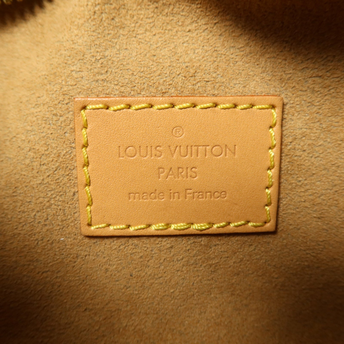Louis Vuitton Loop · Monogram
