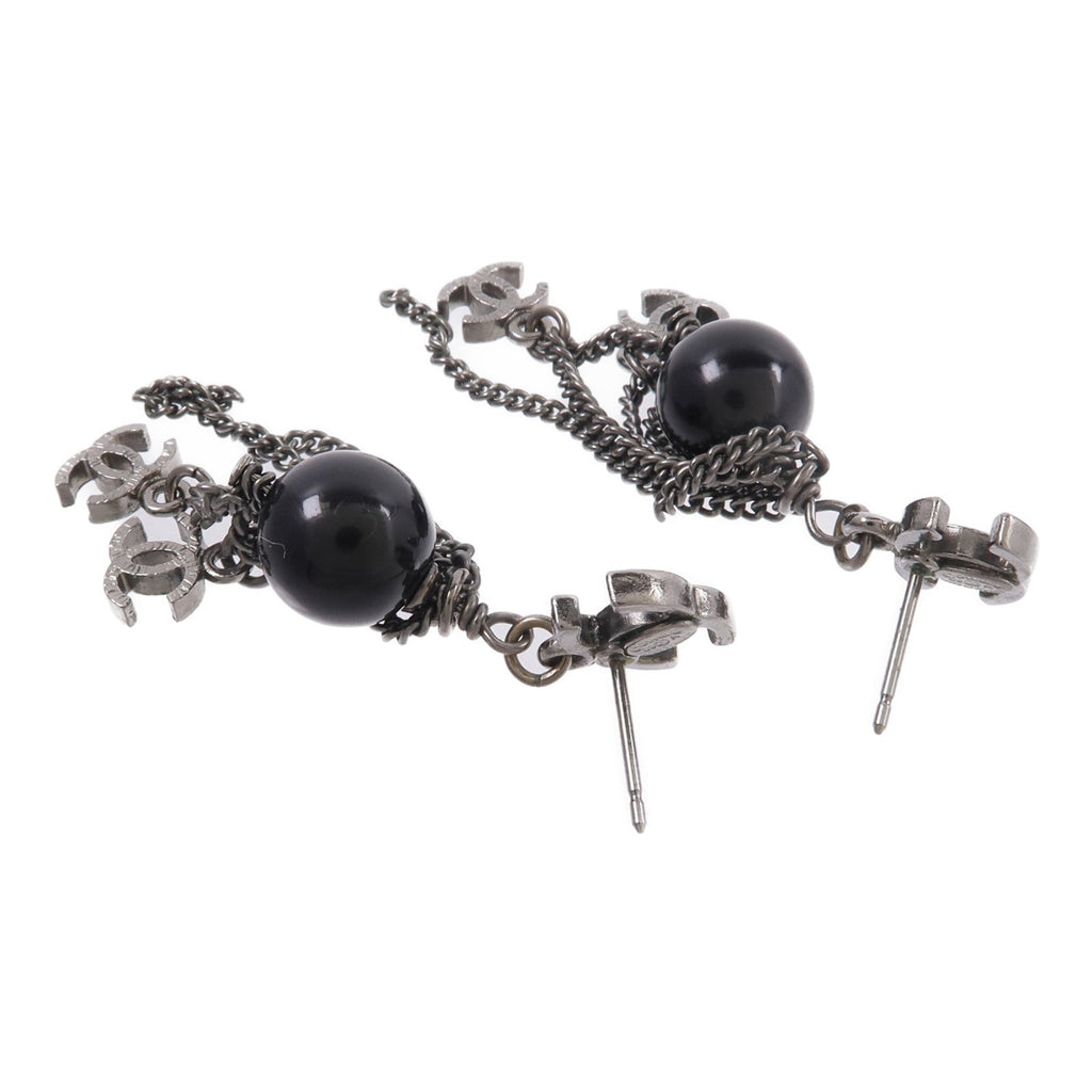 Chanel CC Earrings · Metal