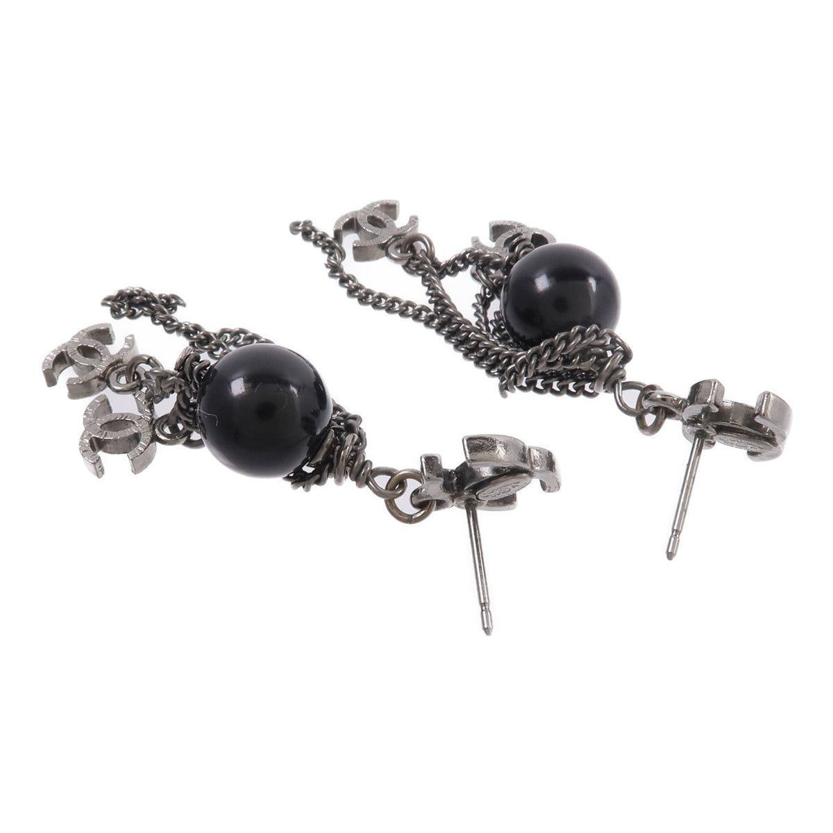 Chanel CC Earrings · Metal