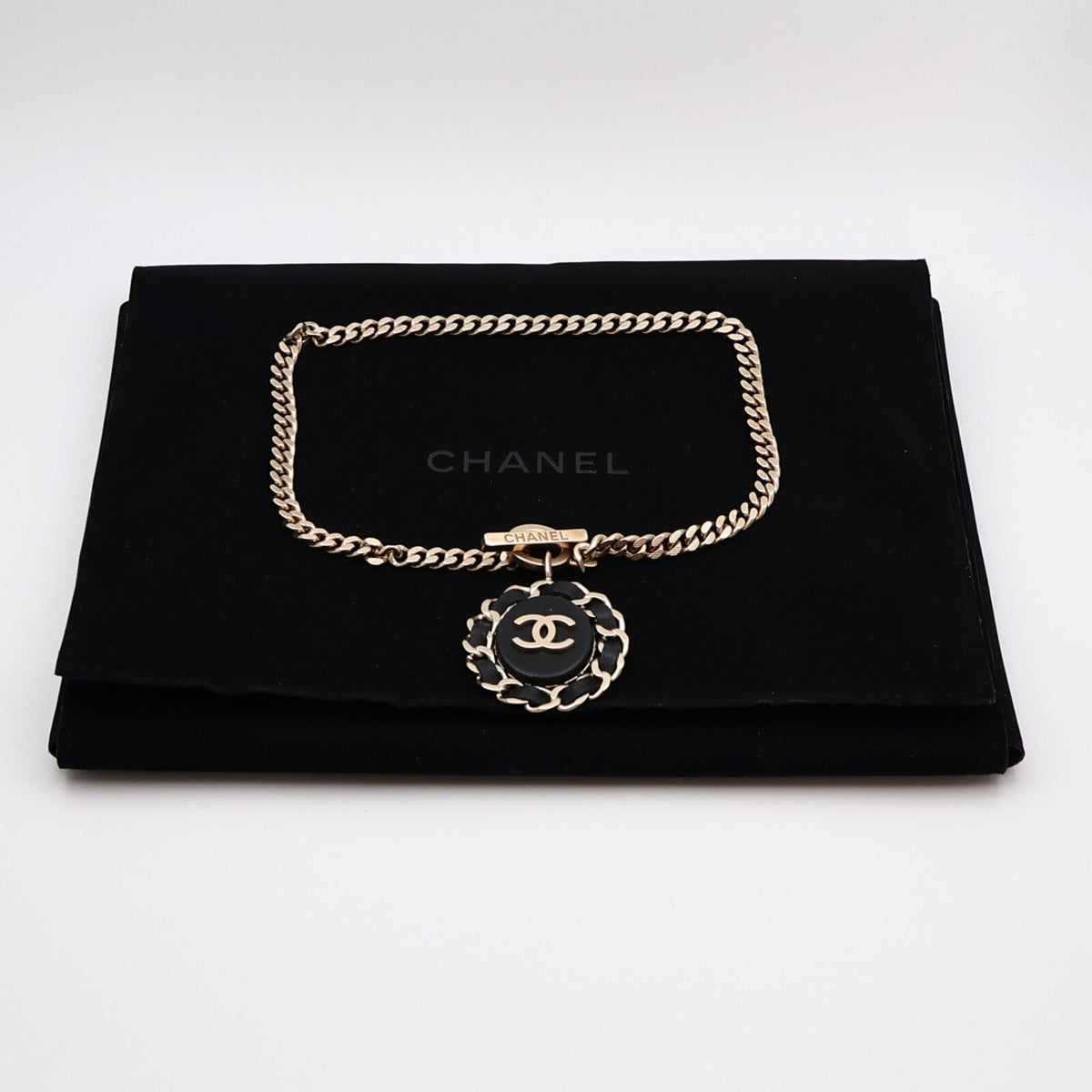 CHANEL CC Necklace · Metal