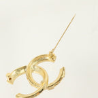 Chanel CC Brooch · Metal
