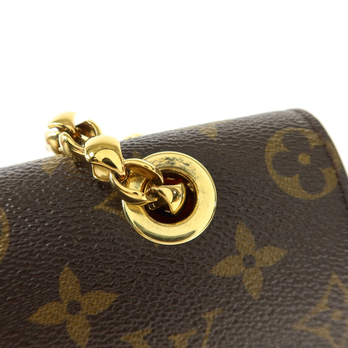 Louis Vuitton Victoire · Monogram Canvas