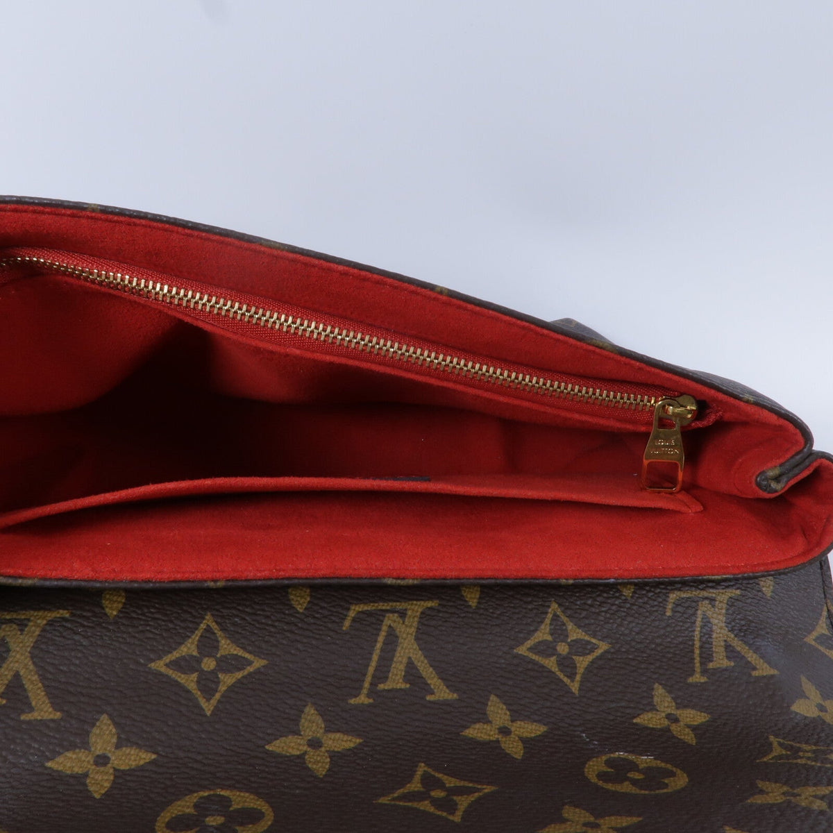 Louis Vuitton Saint Placide · Monogram