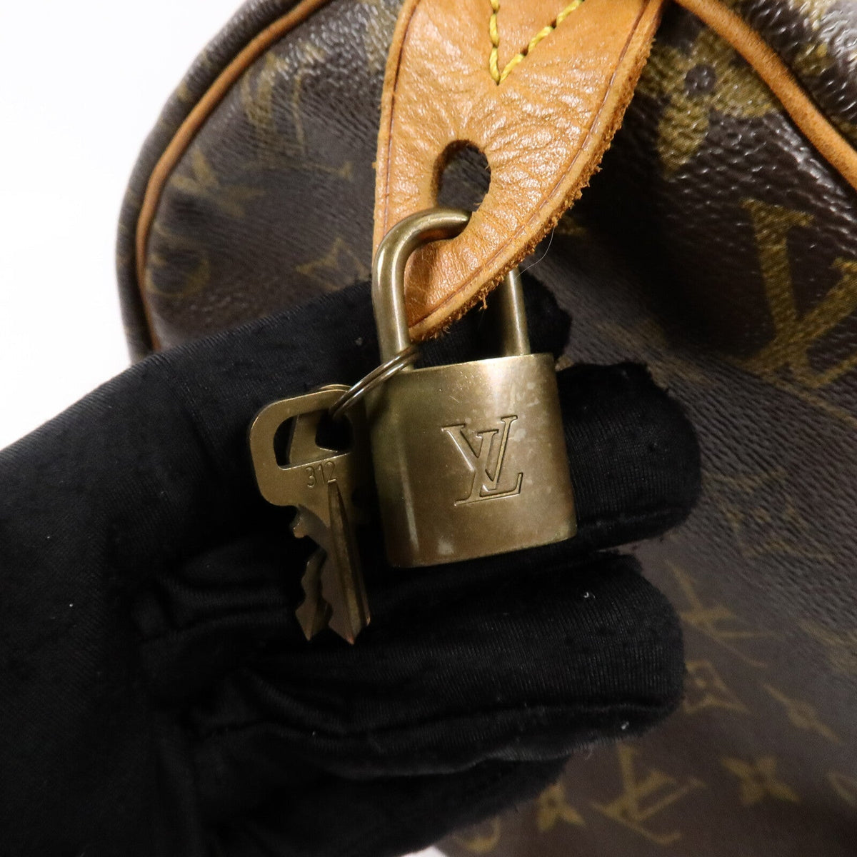 Louis Vuitton Speedy 40 · Monogram