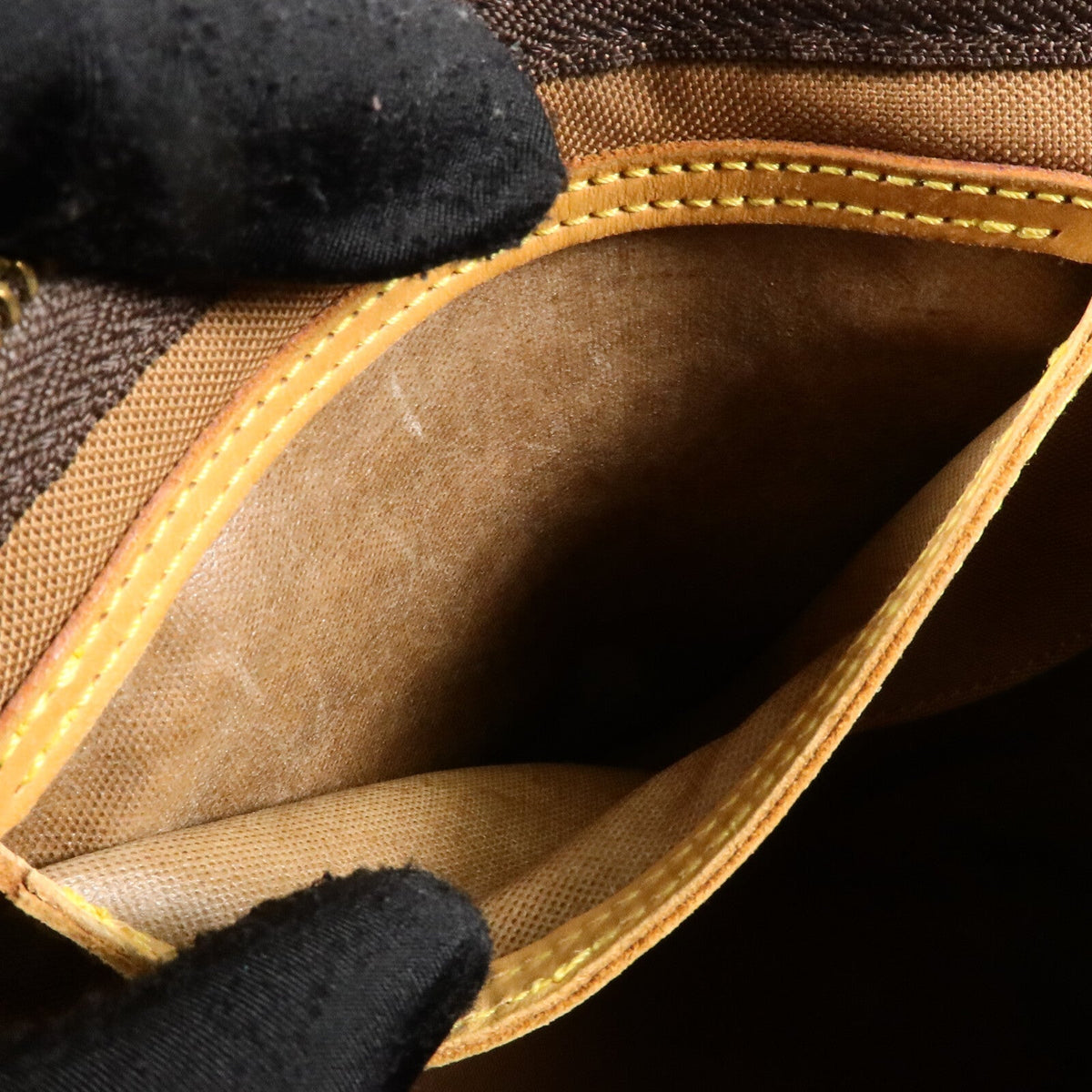 Louis Vuitton Speedy 40 · Monogram