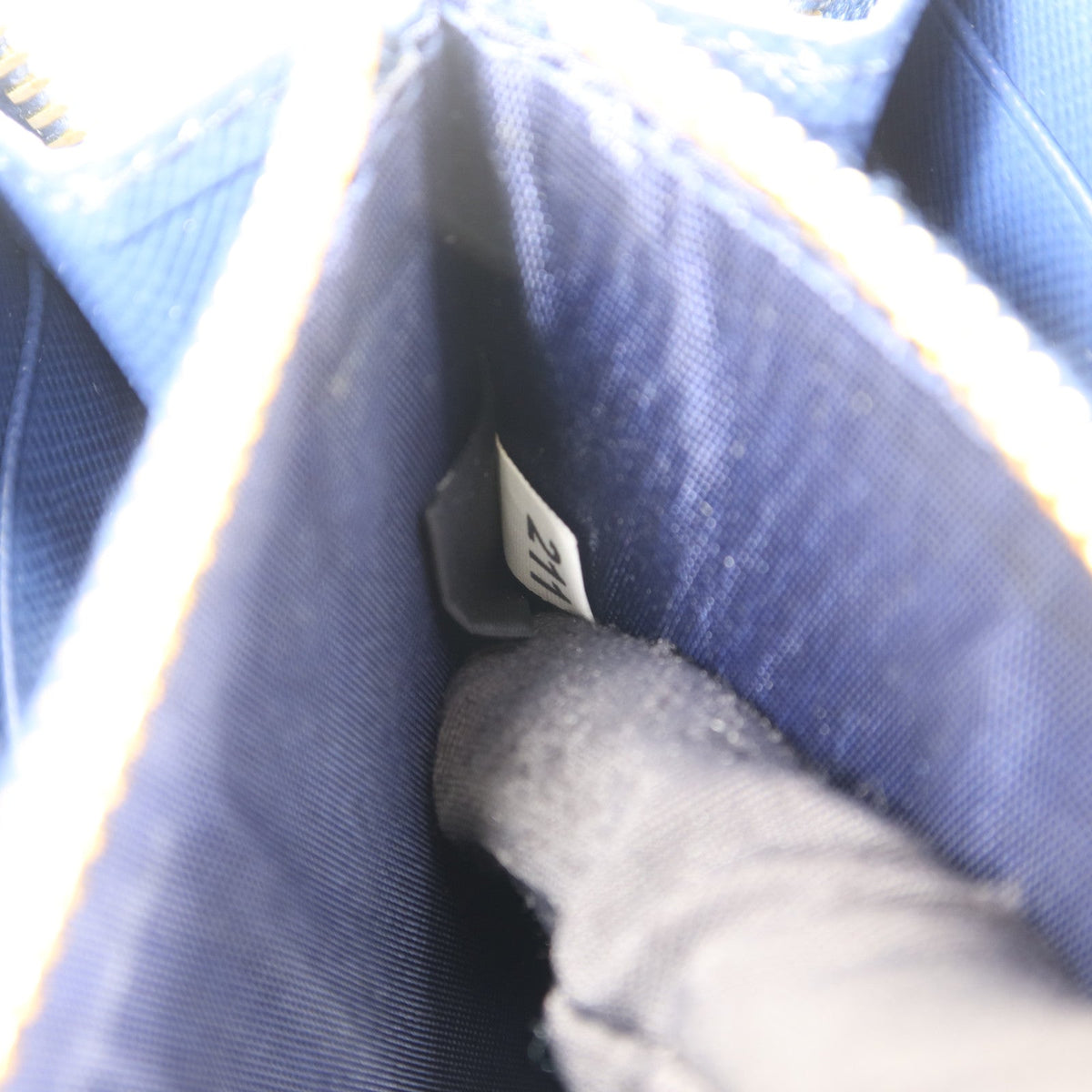 Prada Zip Wallet · Calfskin