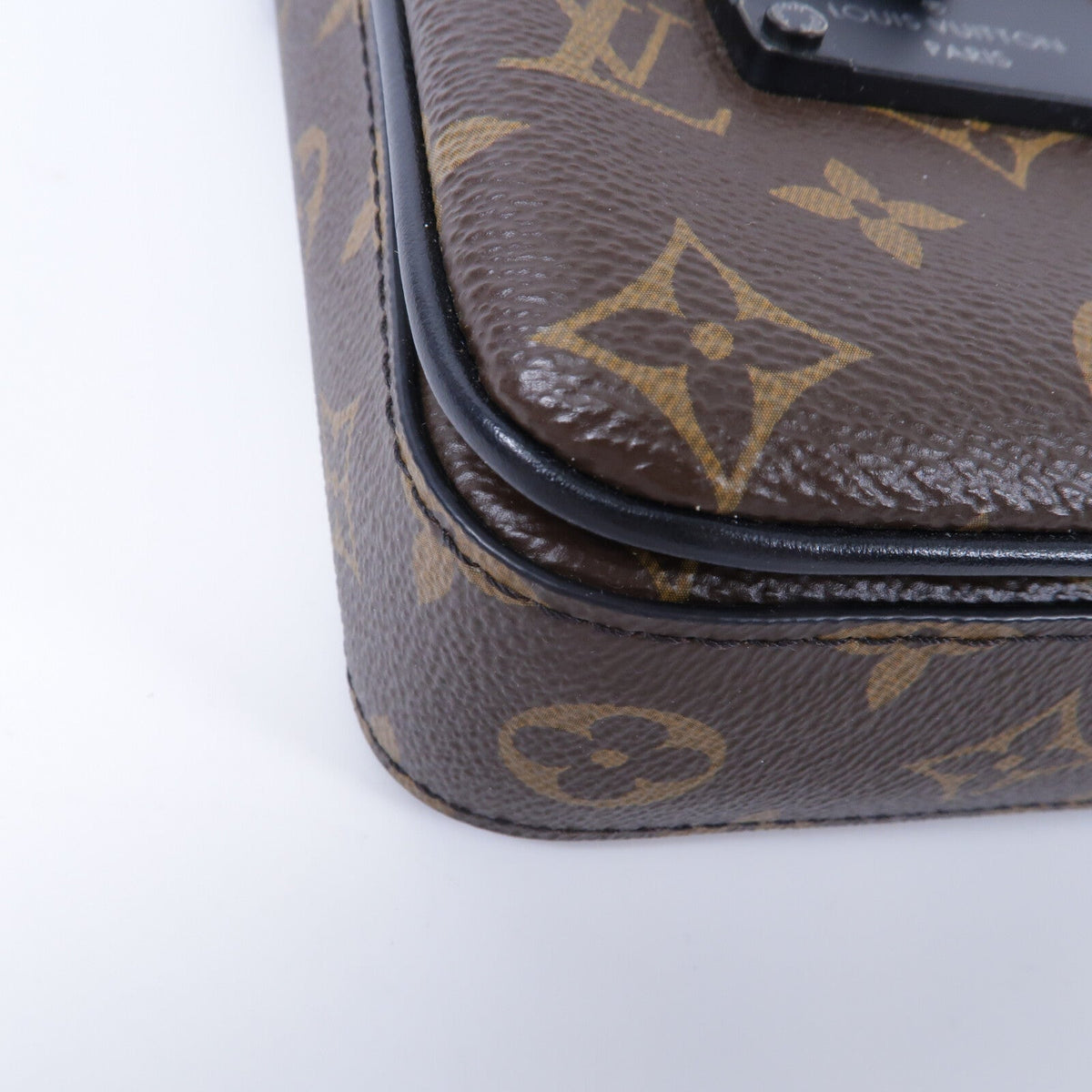Louis Vuitton S-Lock · Monogram Macassar