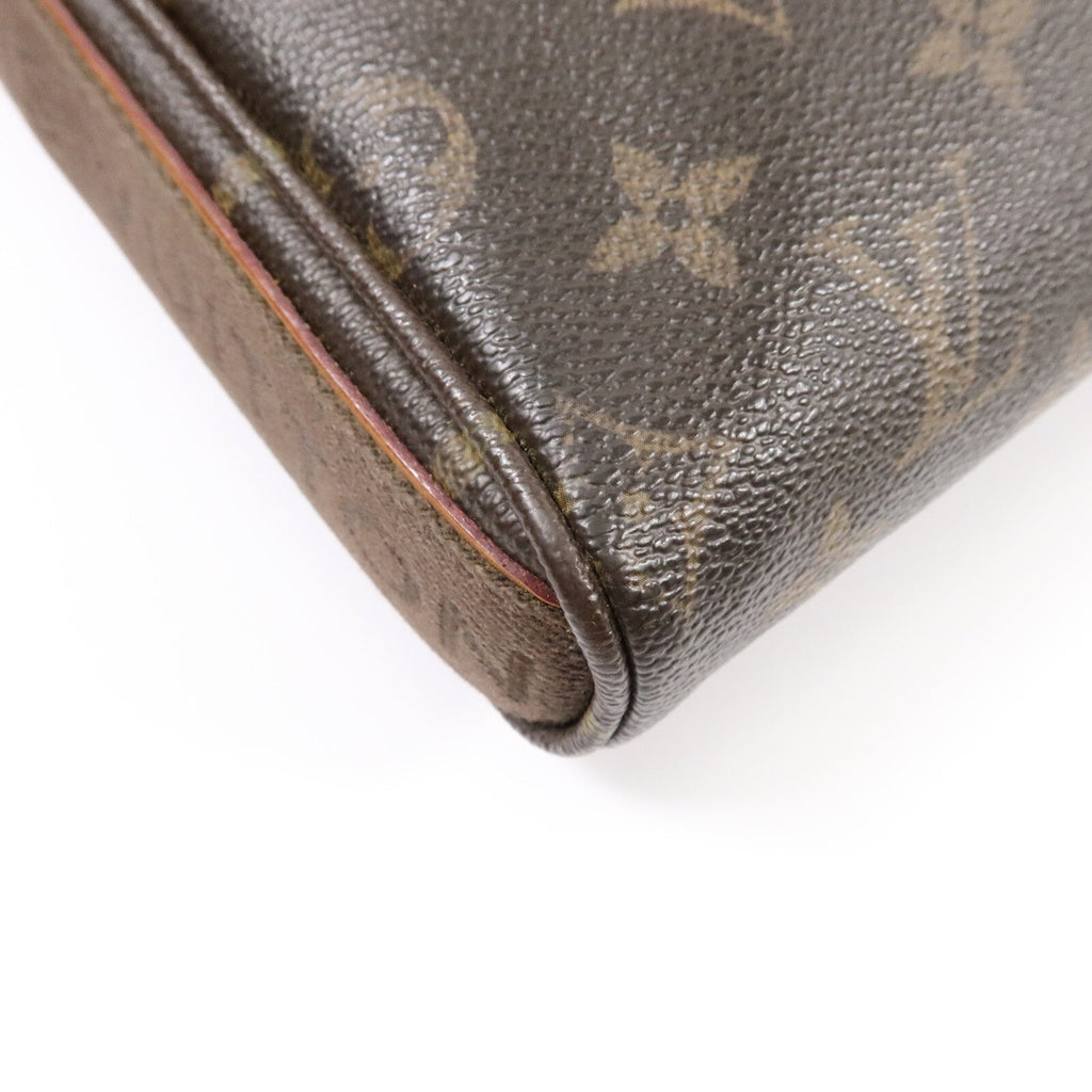 Louis Vuitton Trotteur Beaubourg · Monogram