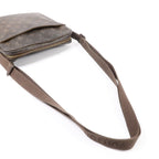 Louis Vuitton Trotteur Beaubourg · Monogram
