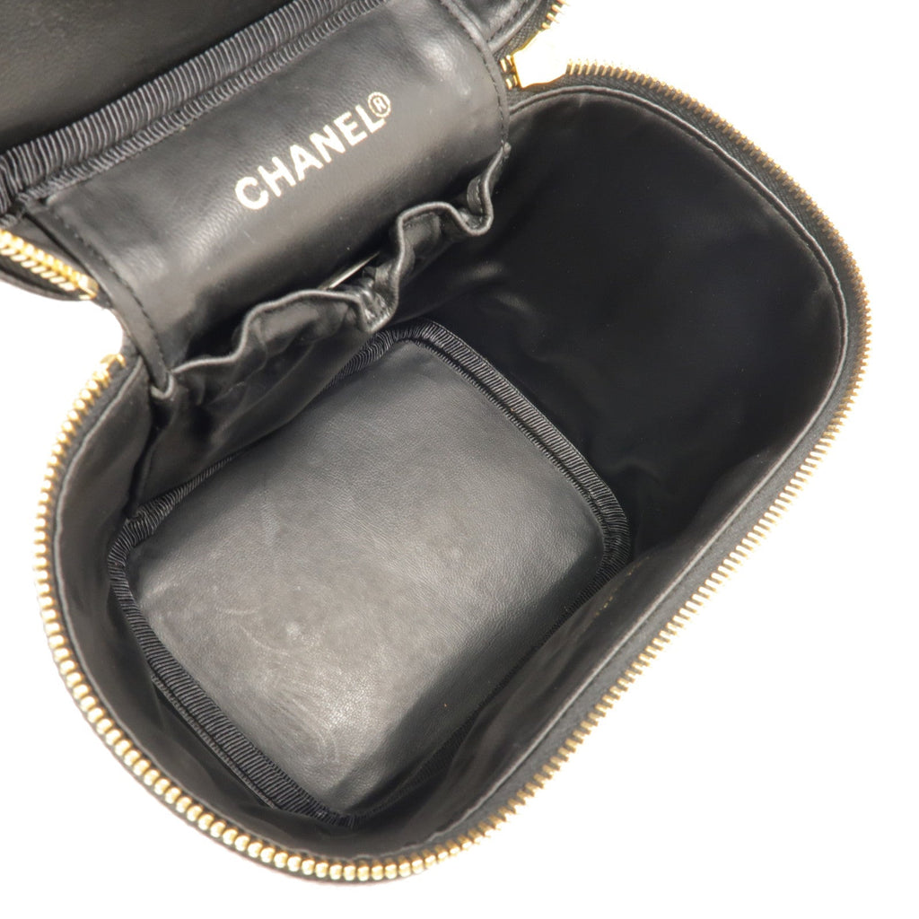 Chanel CC Vintage Vanity · Calfskin
