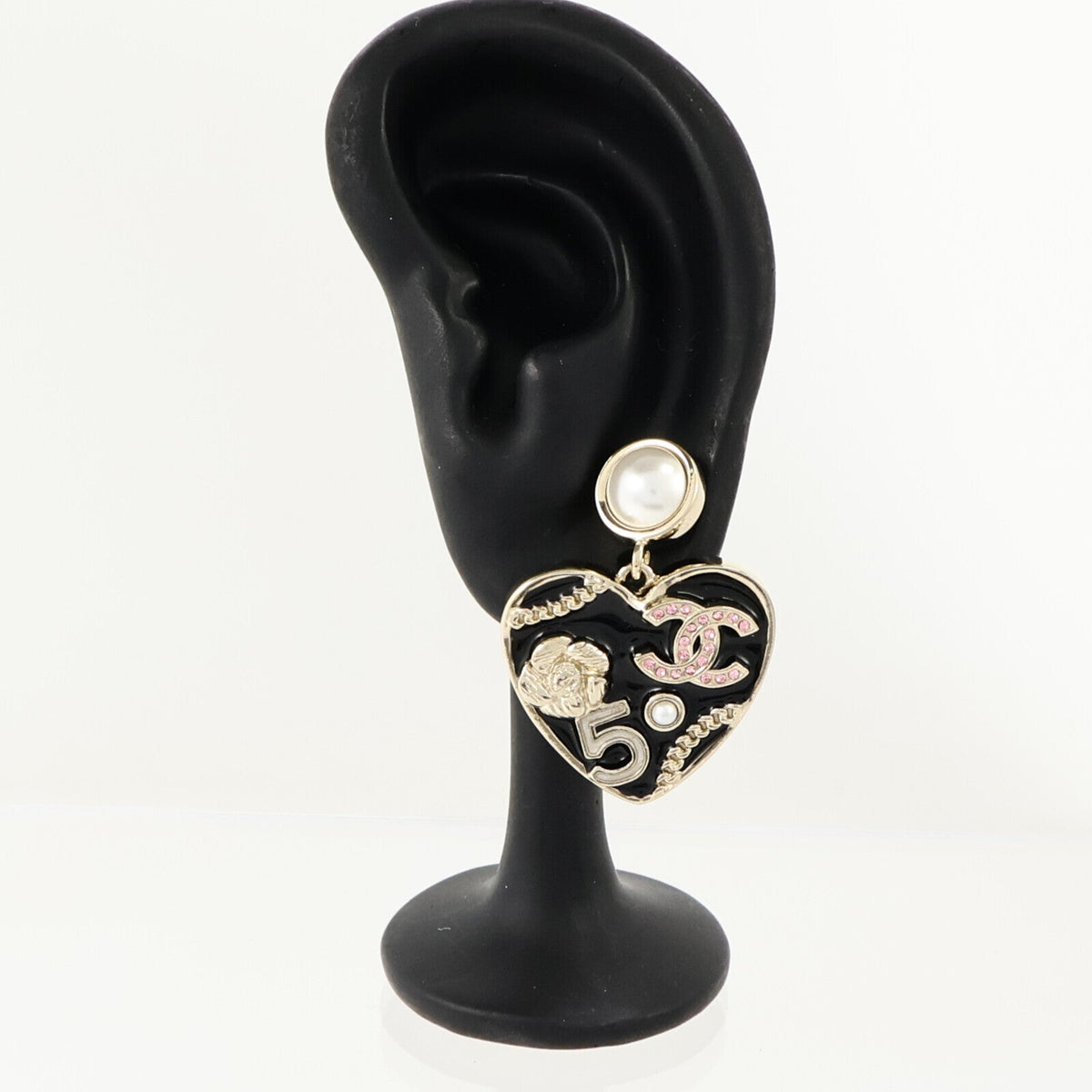 CHANEL CC Earrings · Enamel · PVC