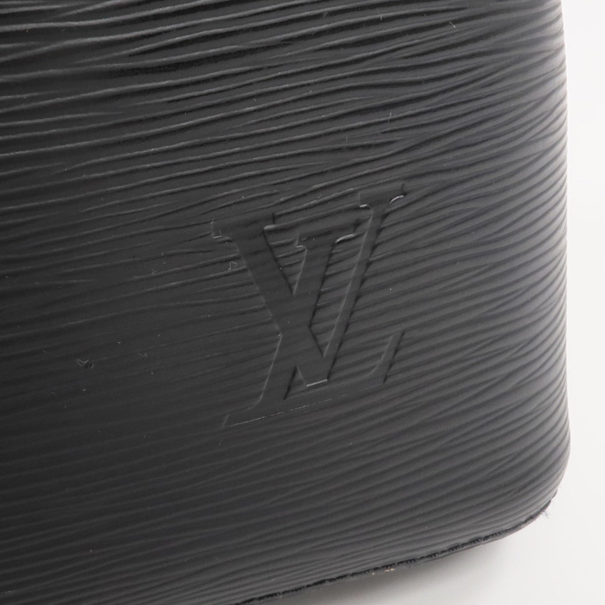 Louis Vuitton Neo Noé MM · Epi Leather