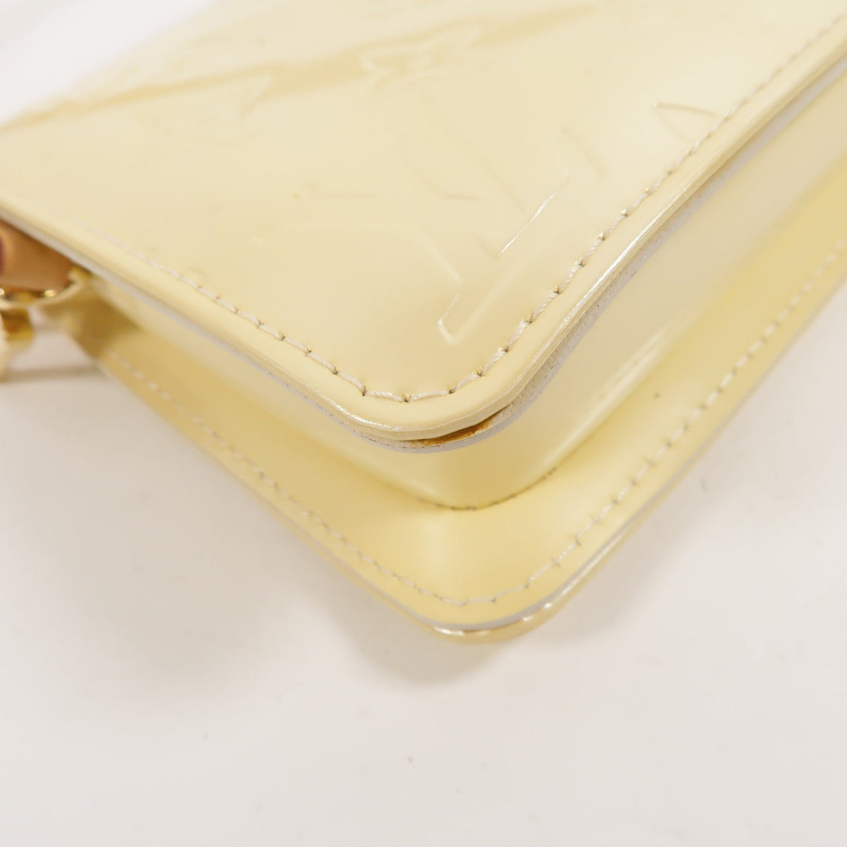 Louis Vuitton Pochette · Monogram Vernis