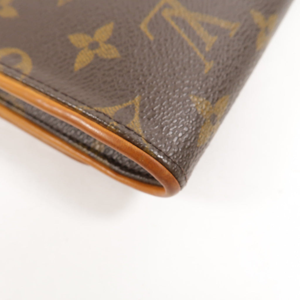 Louis Vuitton Pochette Twin GM · Monogram