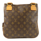 Louis Vuitton Pochette Bosphore · Monogram