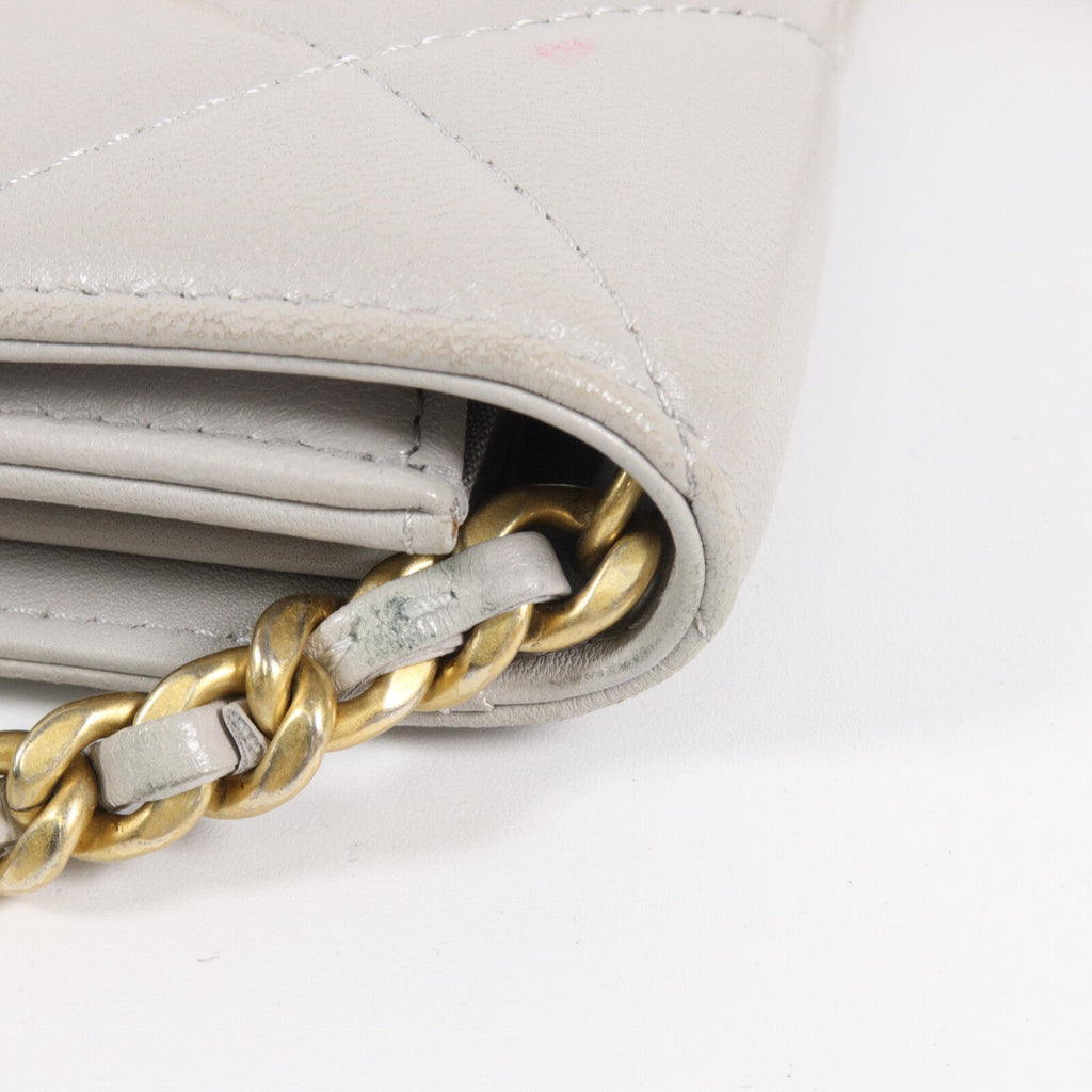 Chanel 19 · Lambskin Chain Coin Purse
