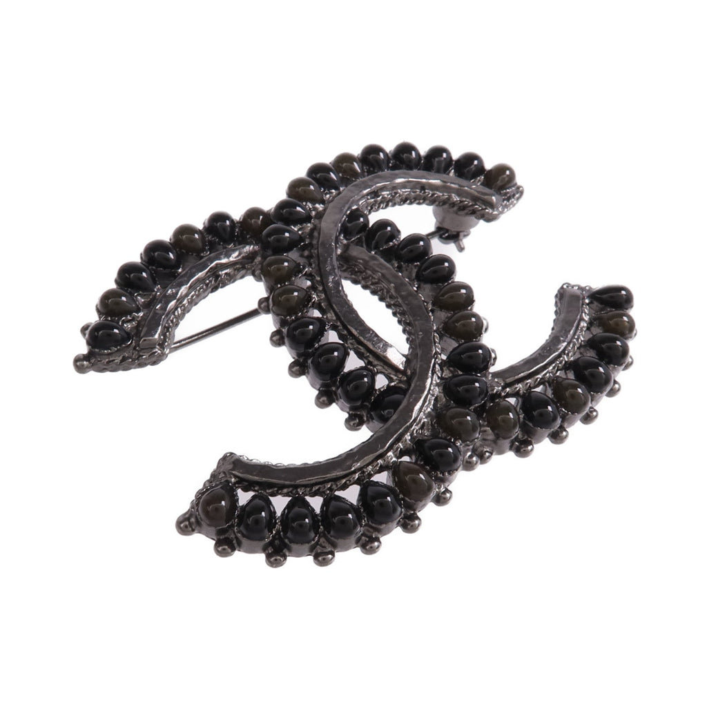 Chanel CC Brooch · Metal