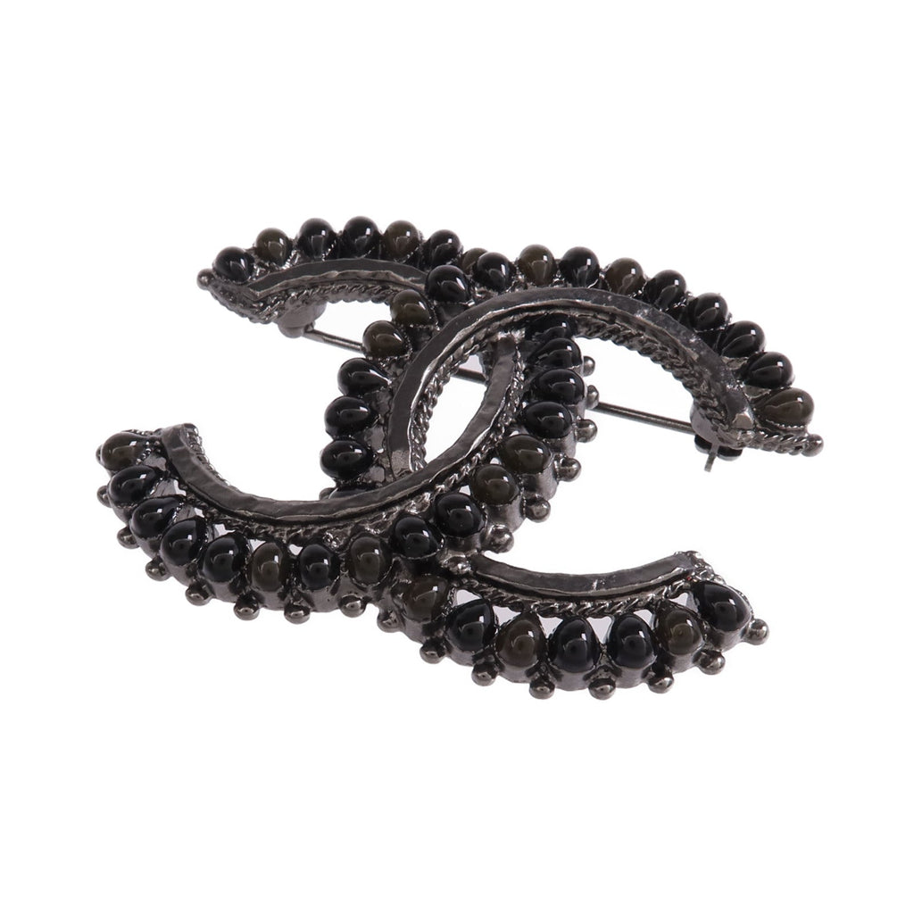 Chanel CC Brooch · Metal