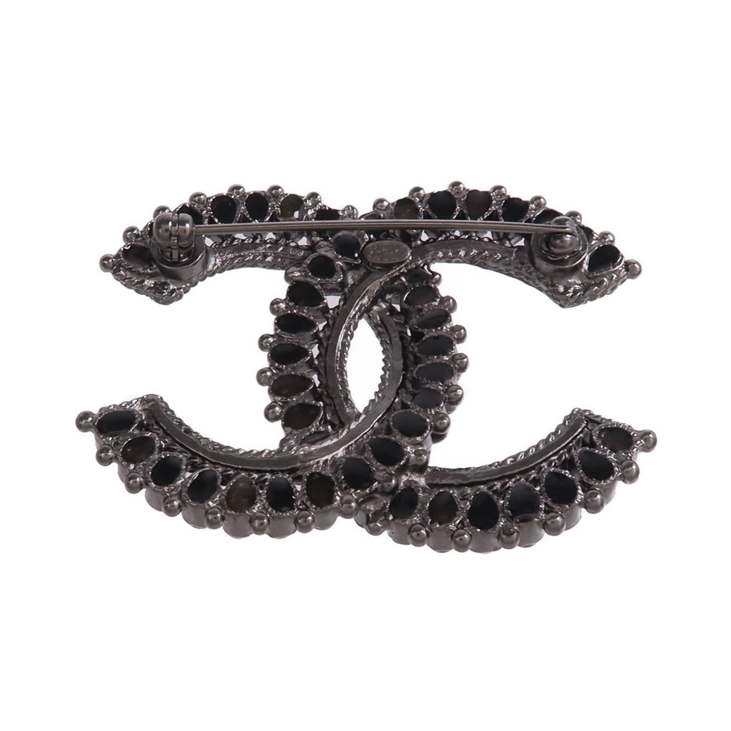 Chanel CC Brooch · Metal