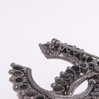 Chanel CC Brooch · Metal