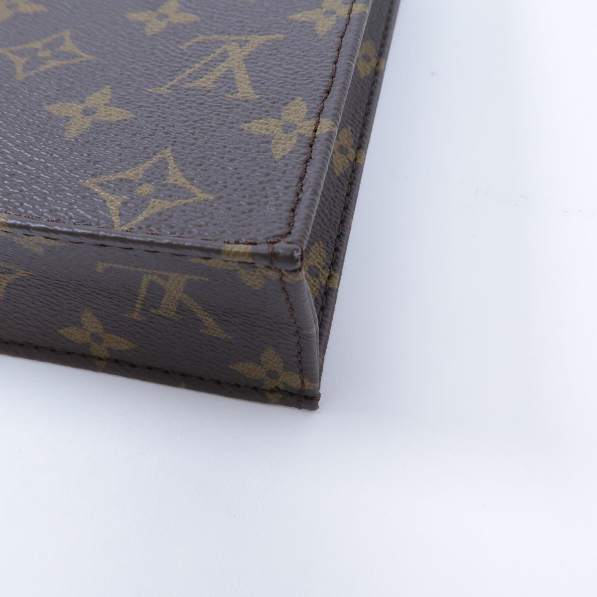 Louis Vuitton Petit Sac Plat · Monogram
