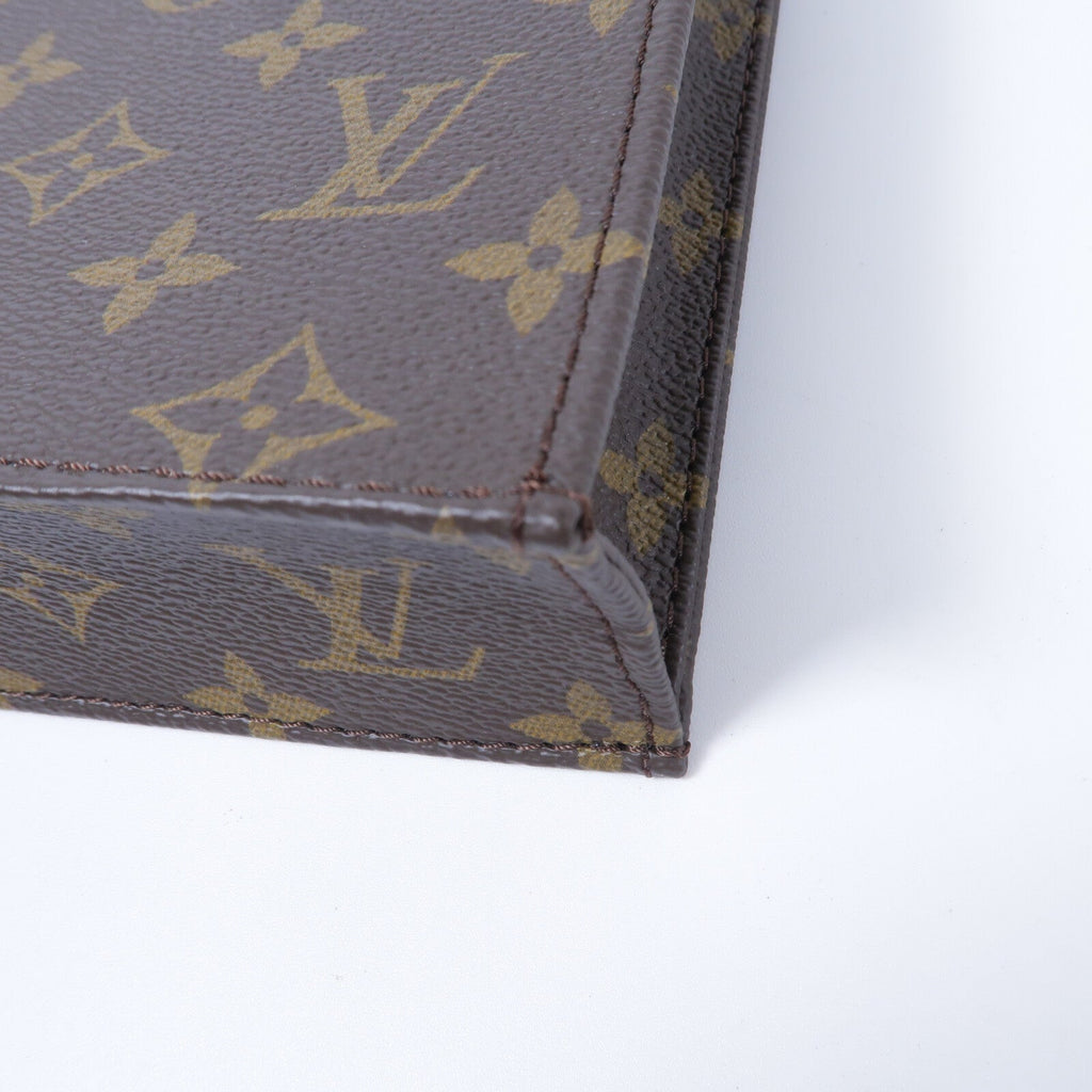 Louis Vuitton Petit Sac Plat · Monogram